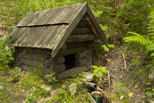 studánka Pod Smírčími kříži (54)