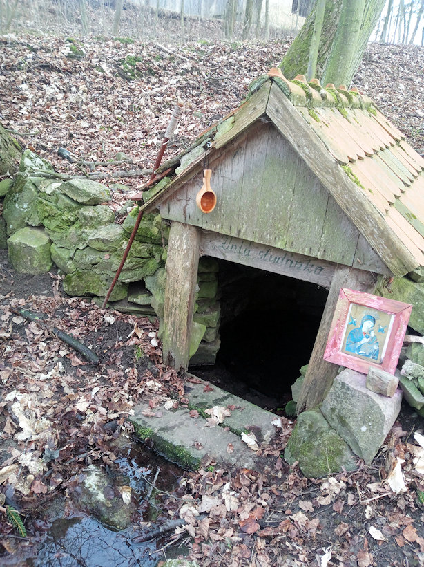 studánka Zlatá (1018)