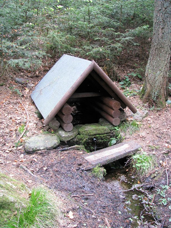 studánka U Tří jezírek (127)