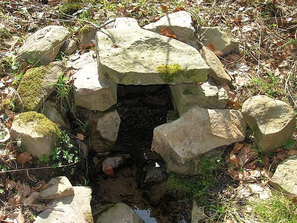 pramen Pod skořickou loukou (1284)