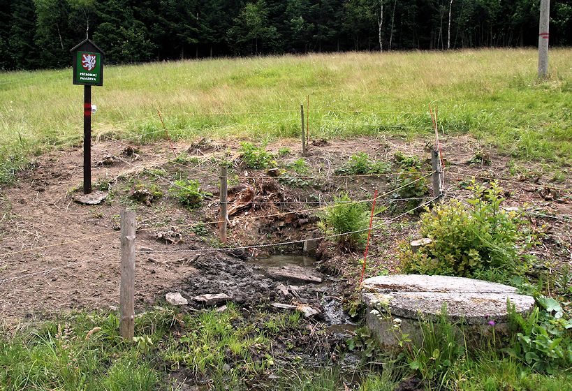 studánka Ve Vrškách (1354)