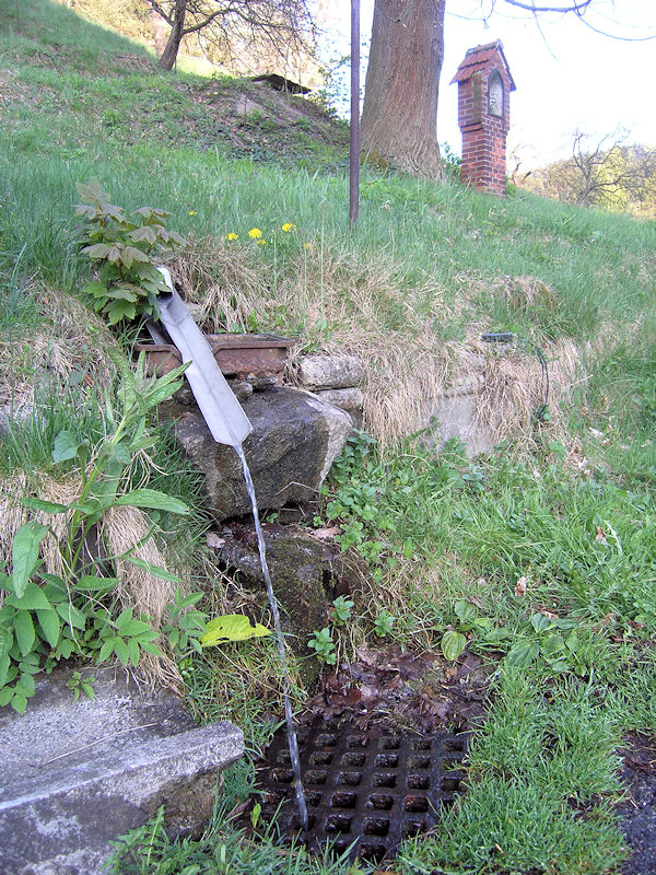 studánka U kříža (1401)