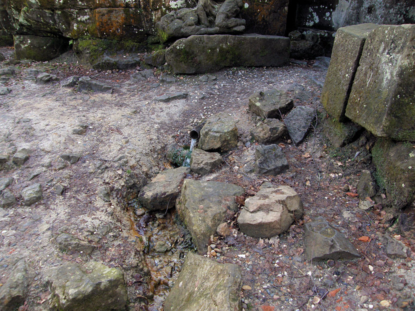 studánka U jeskyně Narození páně (1432)