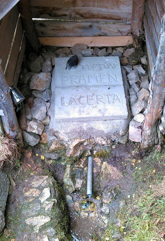 studánka Typtův pramen (160)