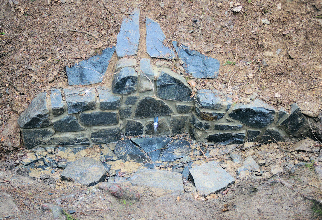 studánka Urešova (320)