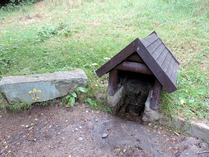 Skautská studánka (410)