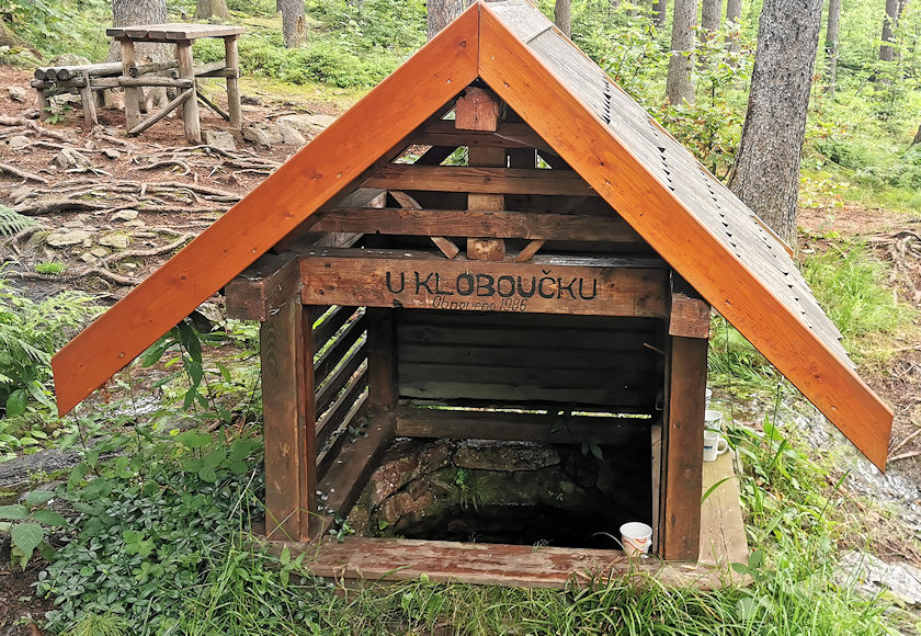 studánka U Kloboučku (549)
