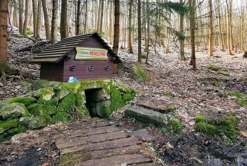 studánka Pod Mehelníkem (565)