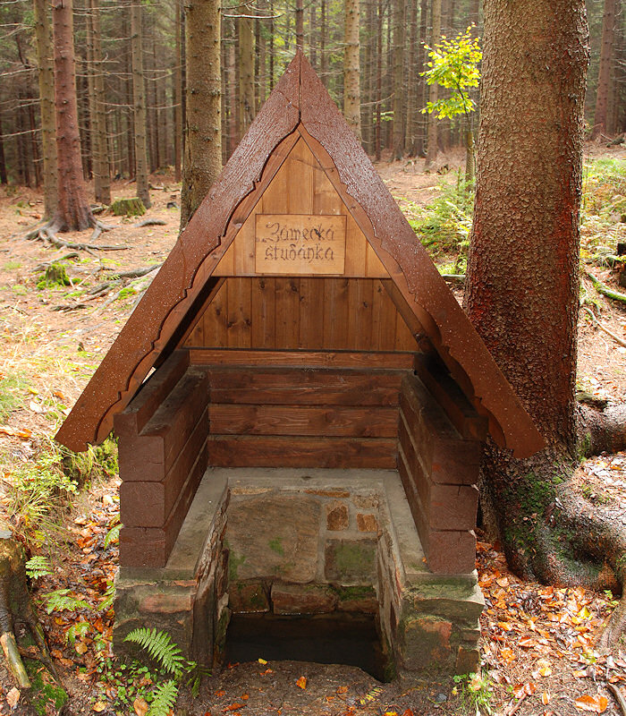 studánka Zámecká (615)
