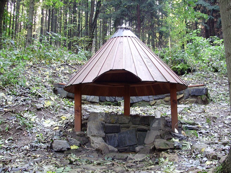 Mariánská studánka (646)