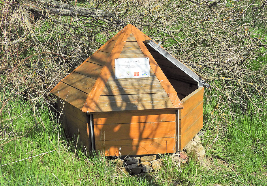 studánka Ovčí (669)