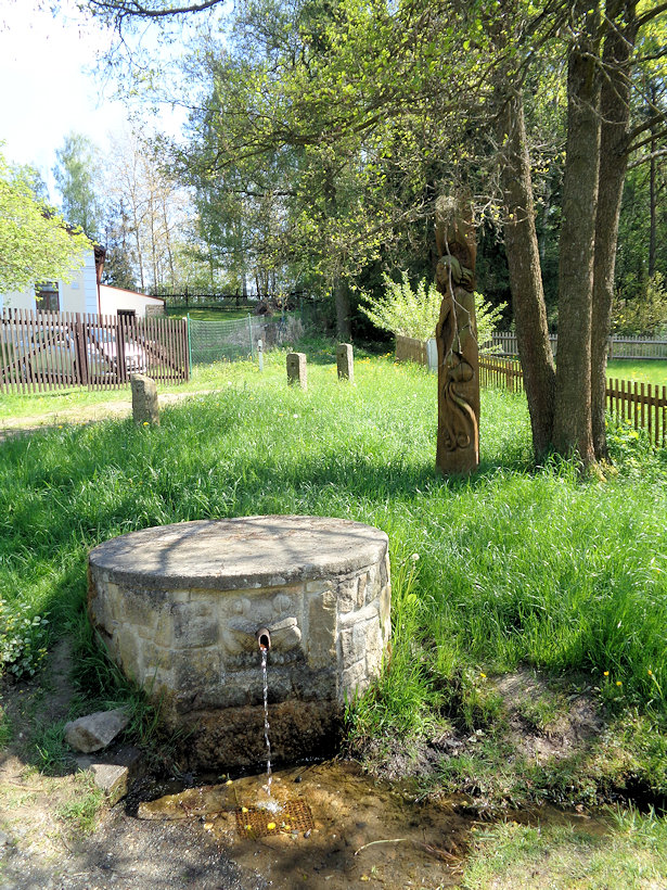Lešovická studánka (673)