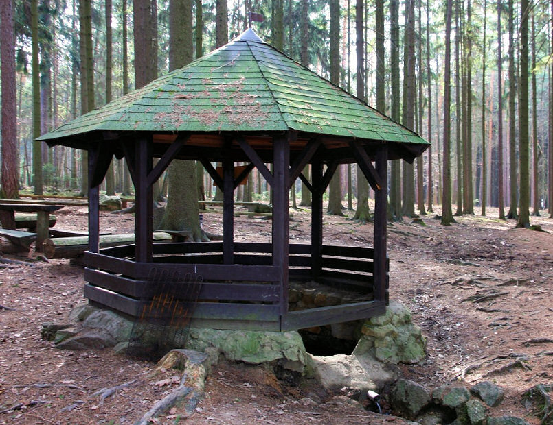 Vrbická studánka (693)