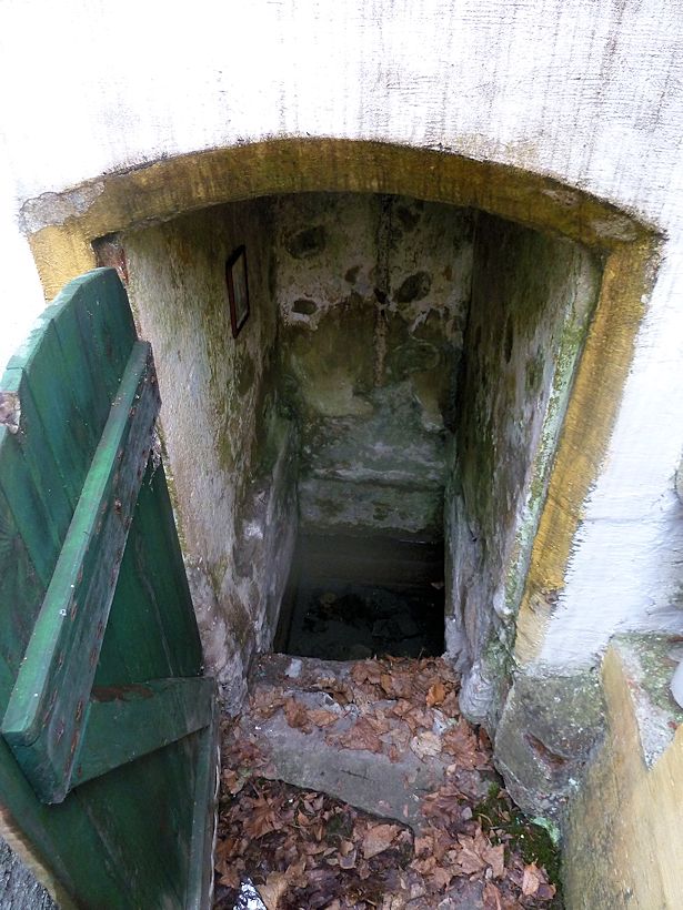 studánka Pod křížkem (711)