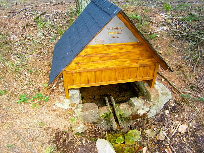 studánka Uhlířská (734)