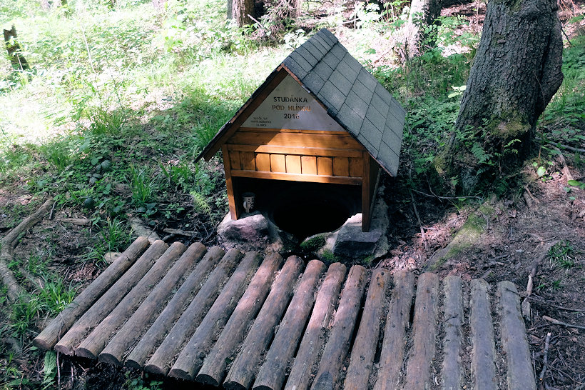 studánka Pod Hlínou (743)