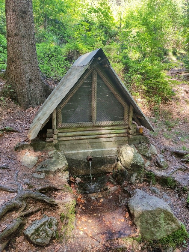 studánka V lomu (762)