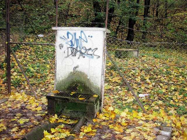studna bez jména (810)