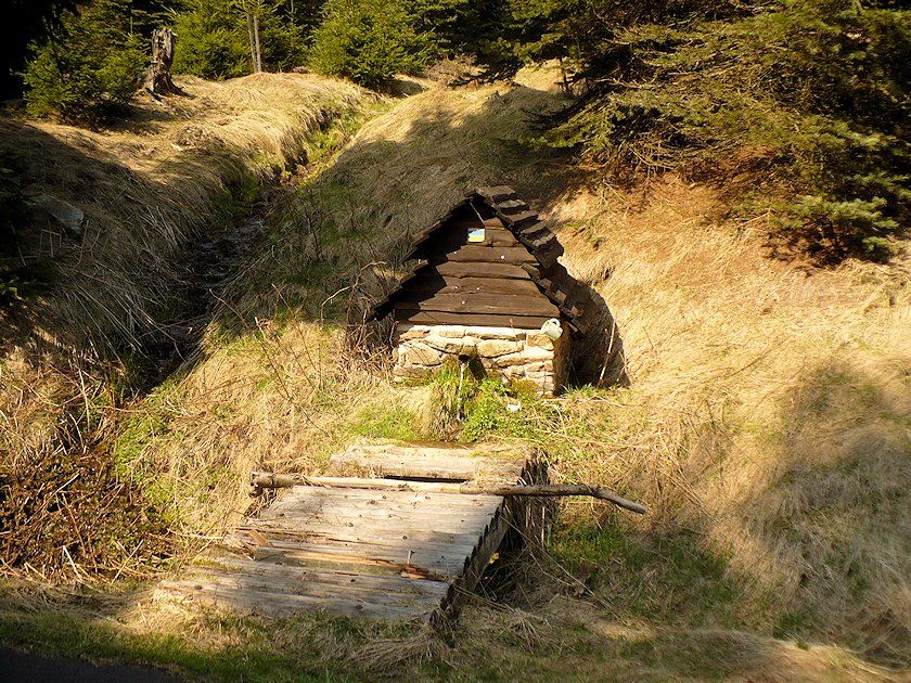 studánka bez jména (831)