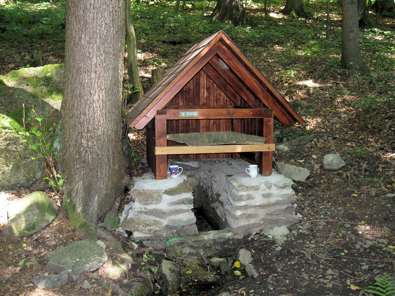 studánka Pavlína (908)