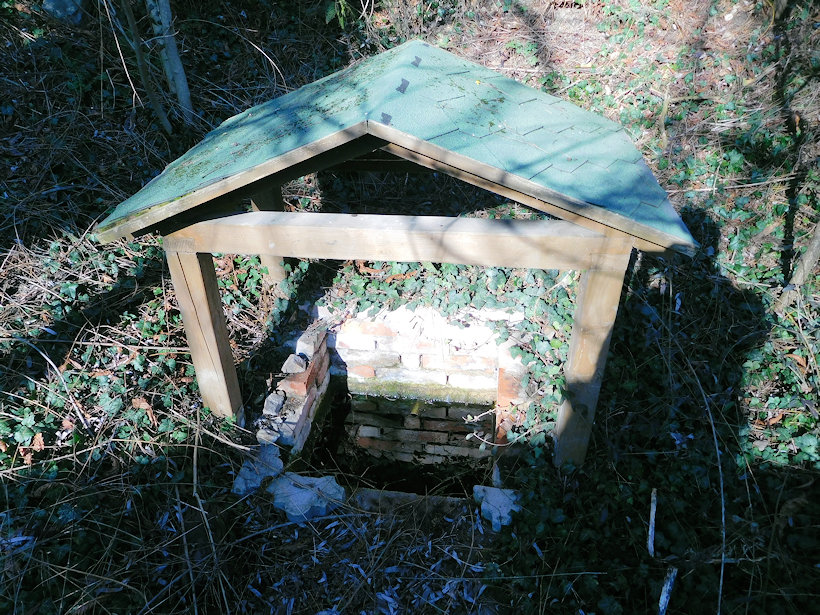 Strachotínská studánka (13703)