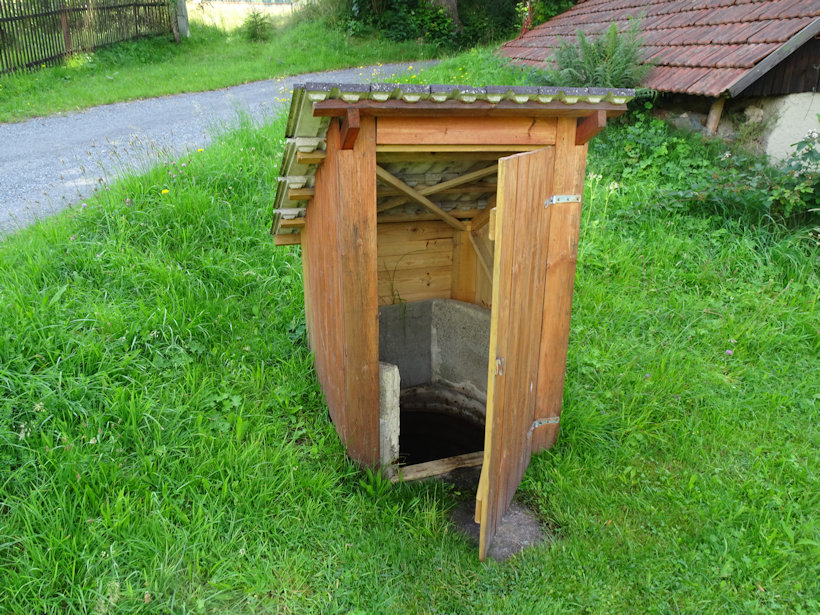 studánka U kostela 1 (14007)
