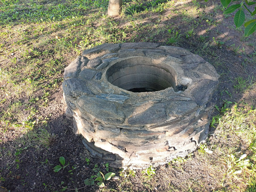 studna bez jména (14498)