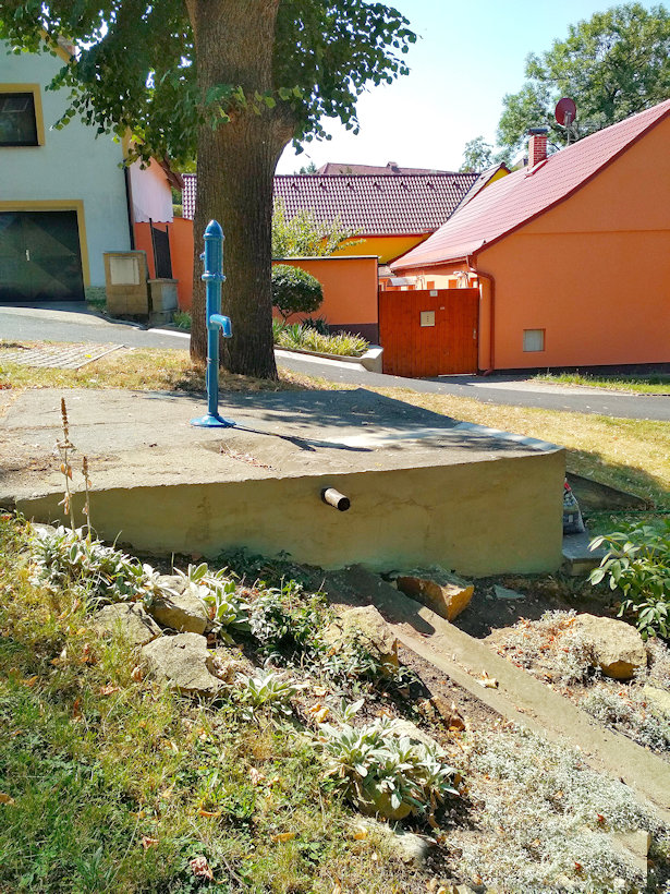 studna bez jména (14527)