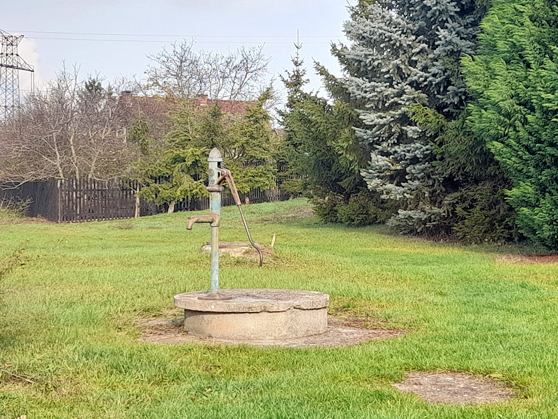 studna bez jména (14600)