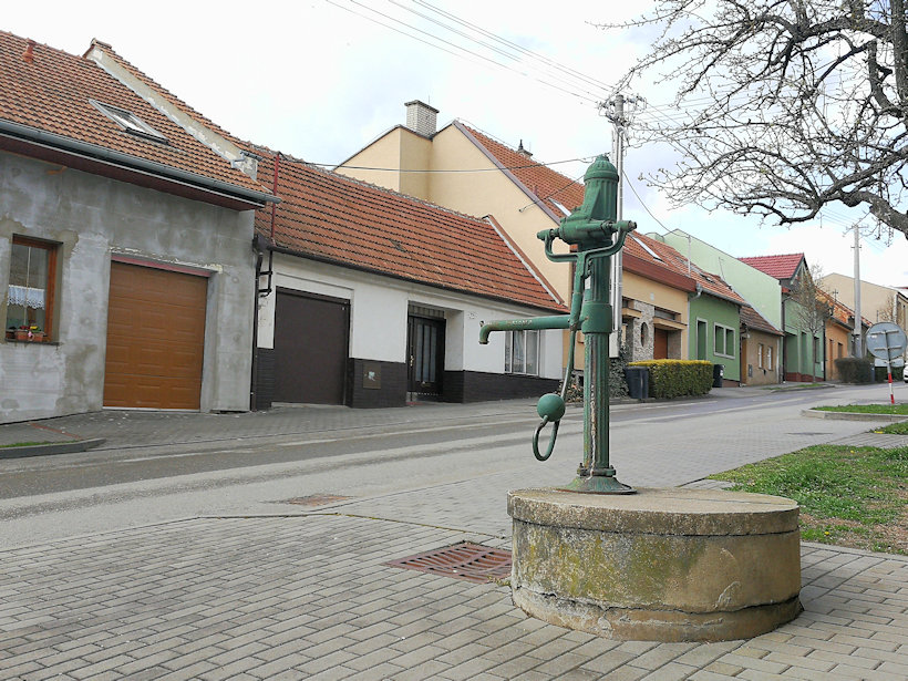 studna bez jména (14696)