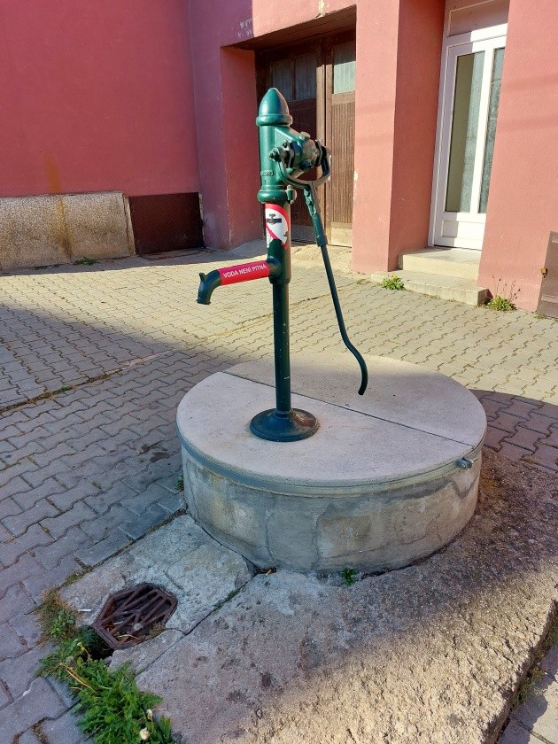 studna bez jména (15049)