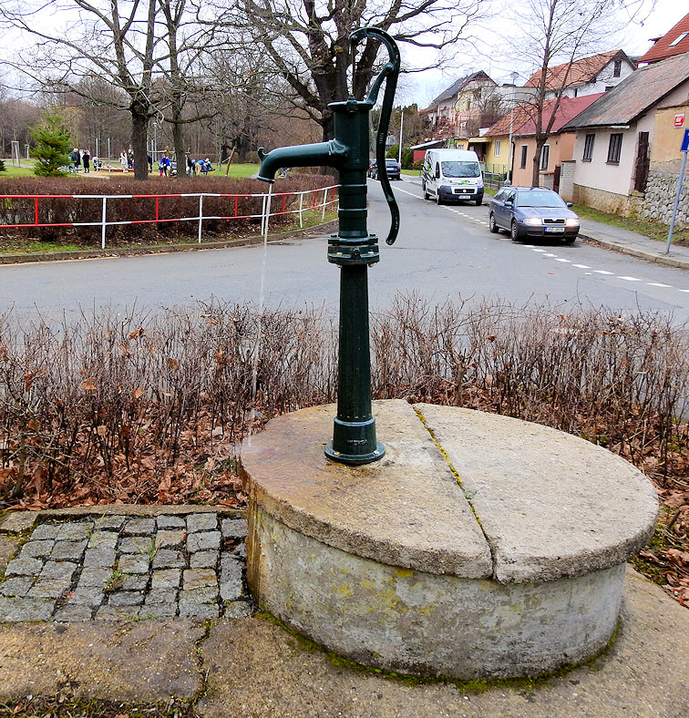 studna Obecní pumpa (15122)