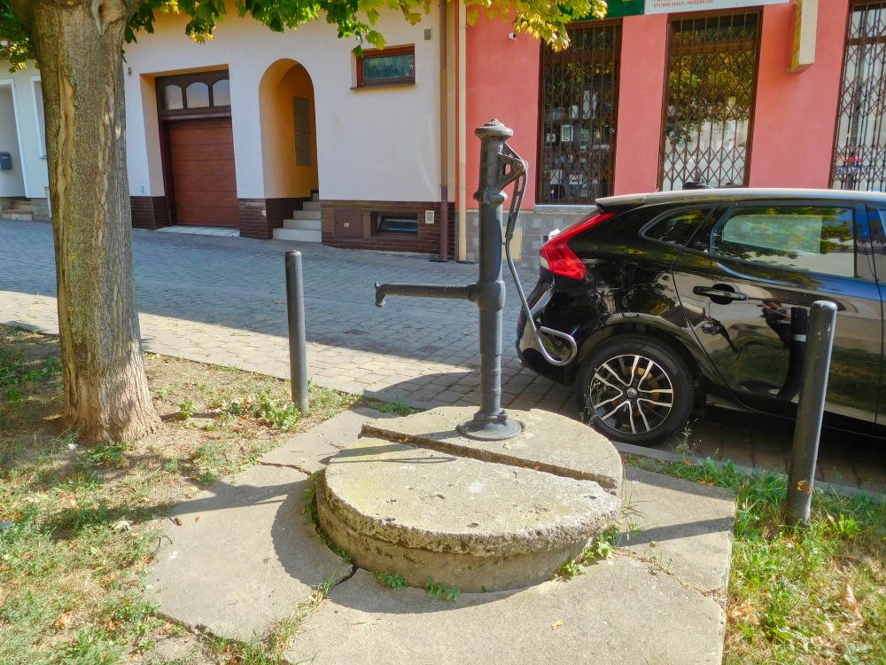 studna bez jména (15347)