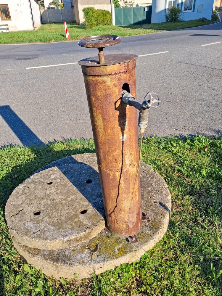 jiný vodní zdroj bez jména (15526)