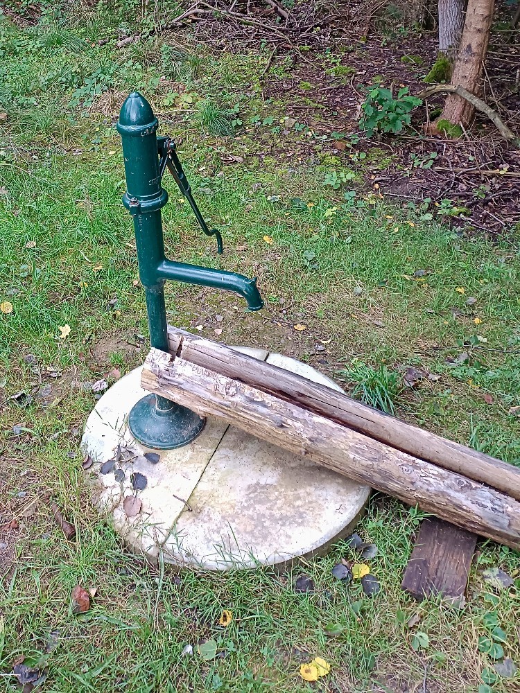 studna bez jména (15633) - září 2024