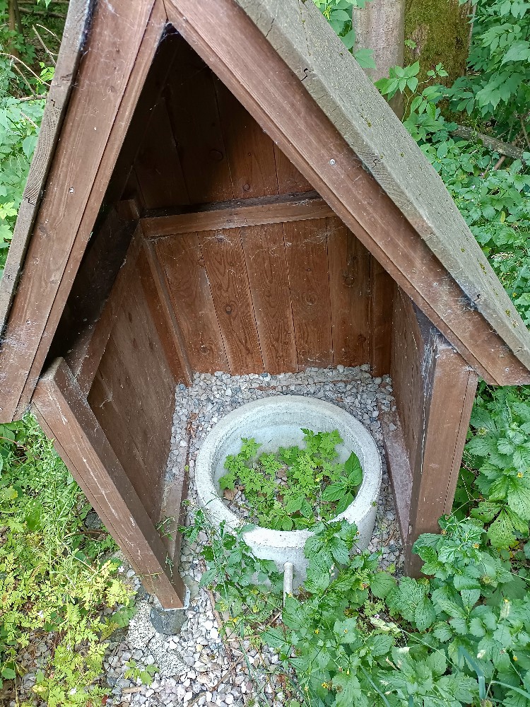 studánka Před vodárnou (15685) - červenec 2023