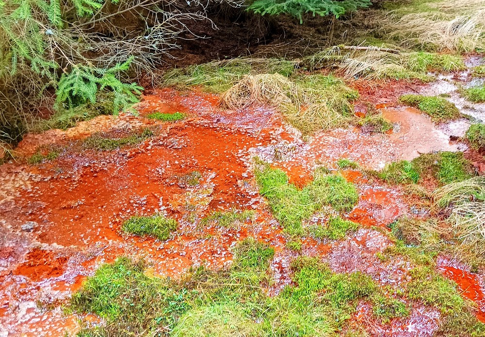 Farská vývěr vrtů BJ2 a BJ5 (15706) - březen 2026