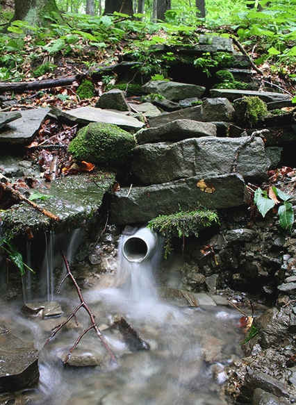 studánka Pod kamenem (1533)