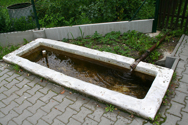 studánka Sirný pramen (1543)