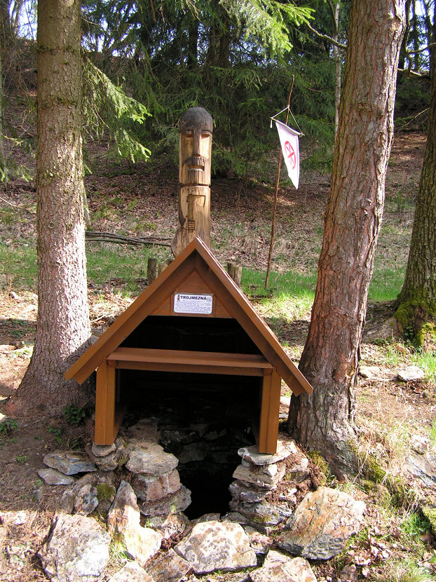 studánka Trojmezná (1588)