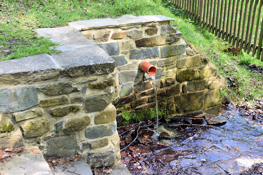studánka Studna U Svěcené (1591)