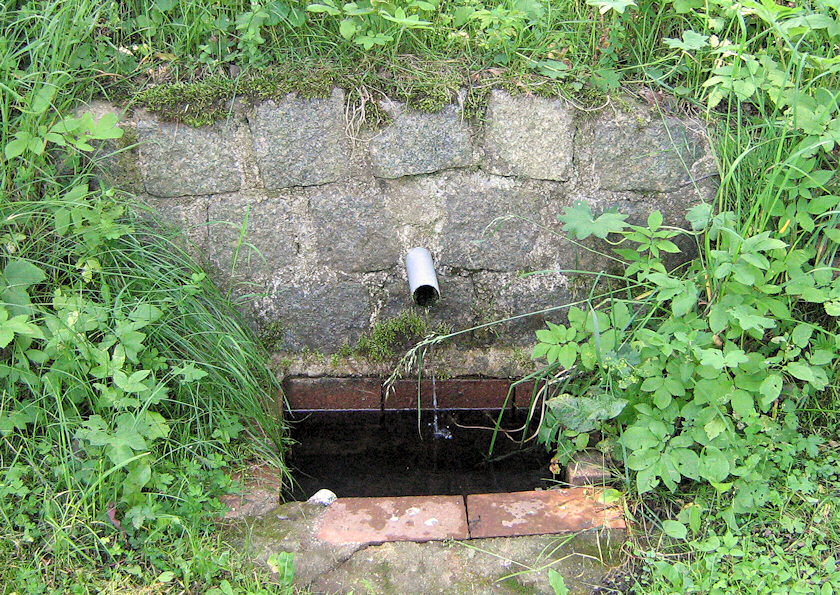 studánka U nádraží (1607)