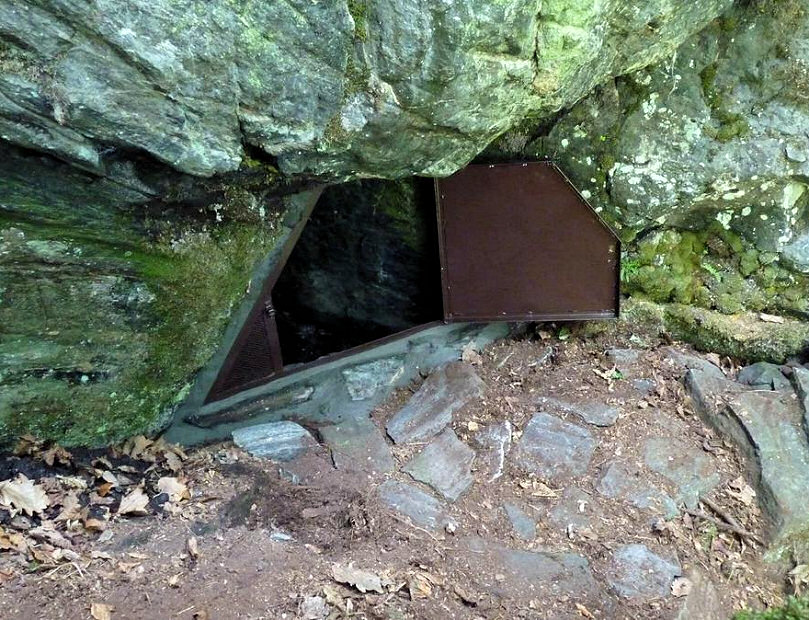 studánka Pustiny (1858)