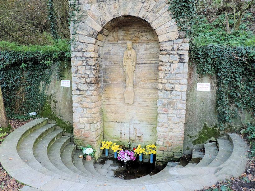 studánka Panny Marie (2053)