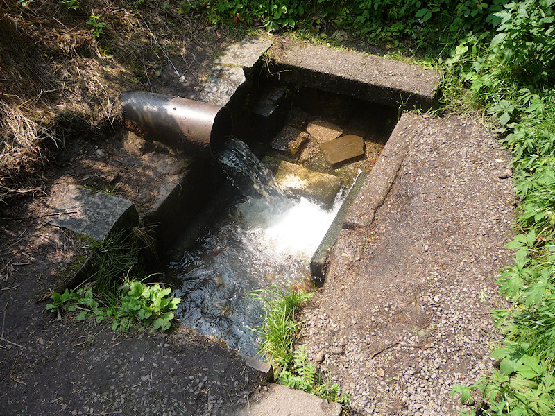 jiný vodní zdroj bez jména (2152)