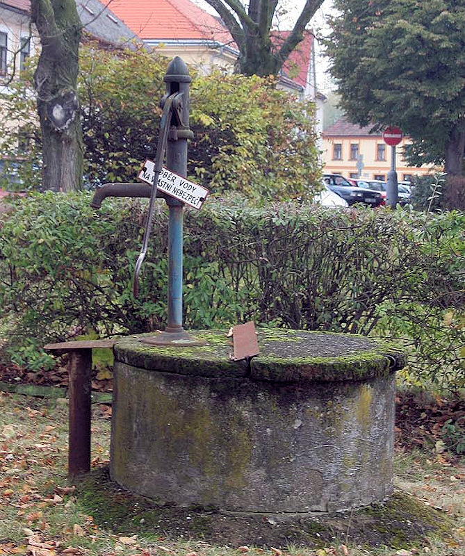 studna bez jména (2197)