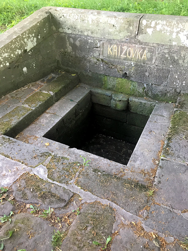 studánka Křížovka (2225)