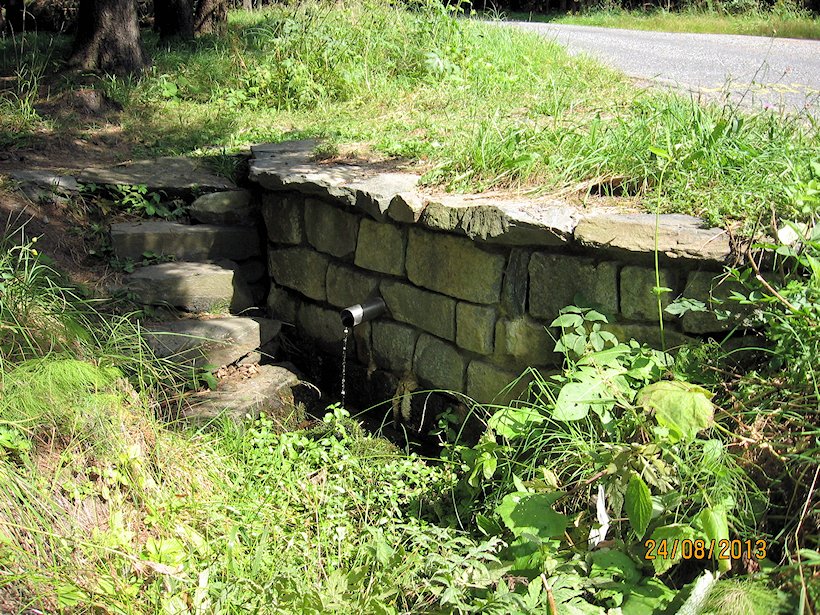studánka U Podhoráku (2327)