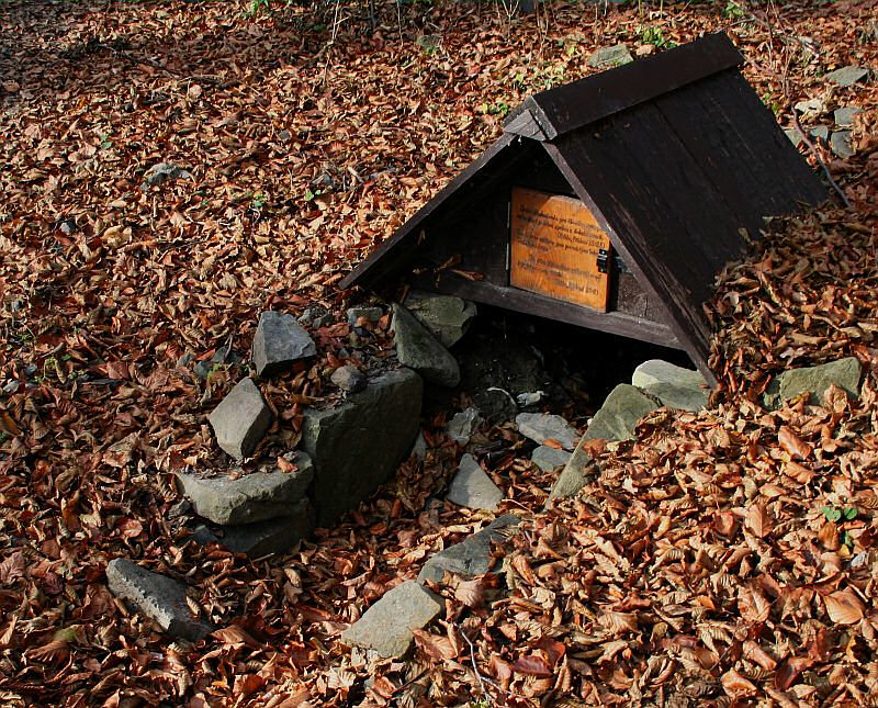 studánka Pod Skalkou (2385)