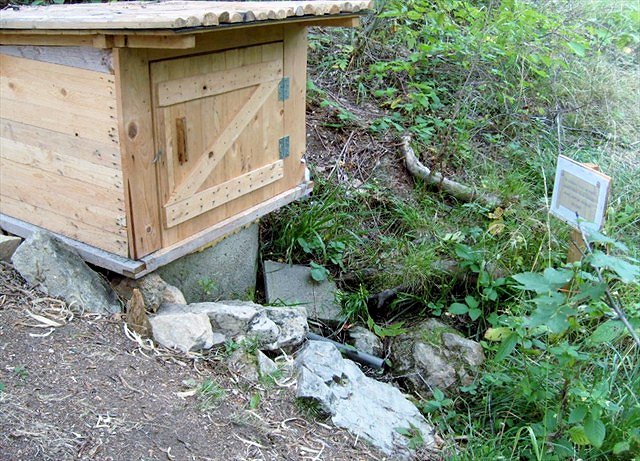 studánka Pekelný vrch (2400)
